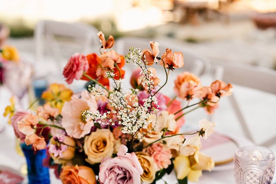 Color pop tablescape