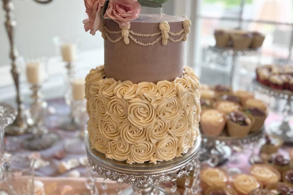 2 tier Rosette and Pearl Cake