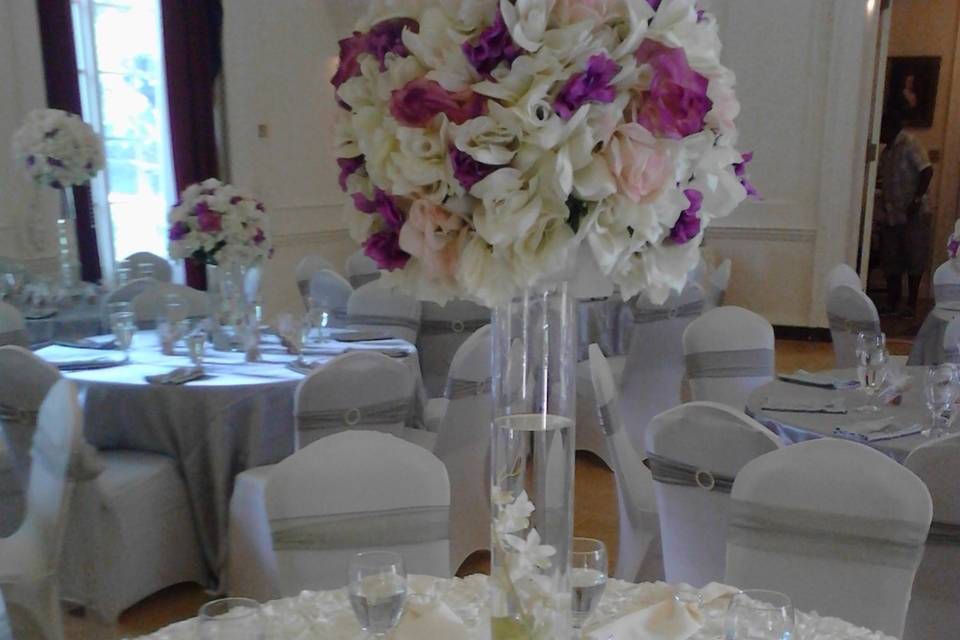 Reception inside Curtis Hall Arboretum