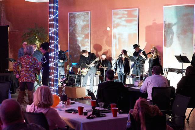 Large Space With 10-Piece Band