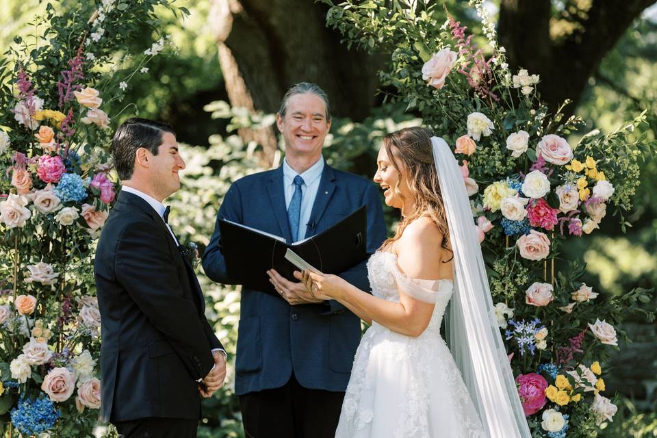 Bellevue Hall Officiant