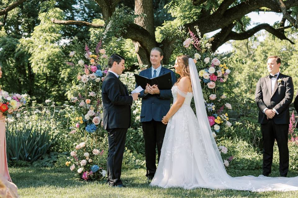 Bellevue Hall Officiant