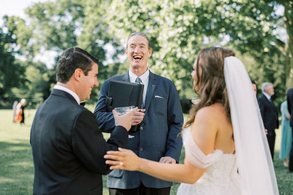 Bellevue Hall Officiant