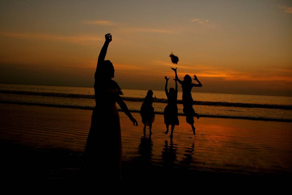 Bouquet Toss