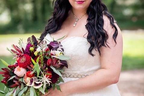 Bridal bouquet and hair piece