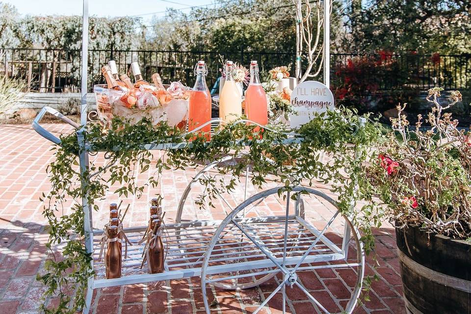 Bubbly bar display