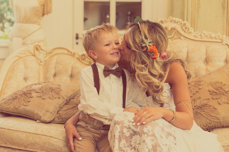 Close up of the bride's small hair adornment. Simple and lightweight so she could wear it all day without any issue. Her dress is by Grace Loves Lace.