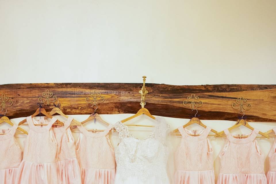 Pecan rack in bridal suite