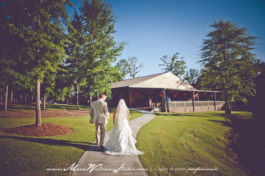 Newlyweds on the walkway