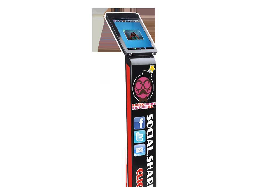 Social Sharing Kiosk - Print, email, text, Facebook or twitter your 4x6 images!