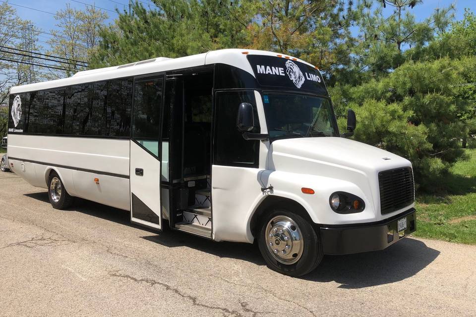 MANE Limousine & Party Bus