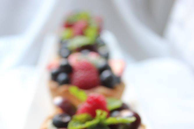 Berry Tartlets with Vanilla Custard
