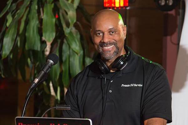 WoW Factor Event DJs