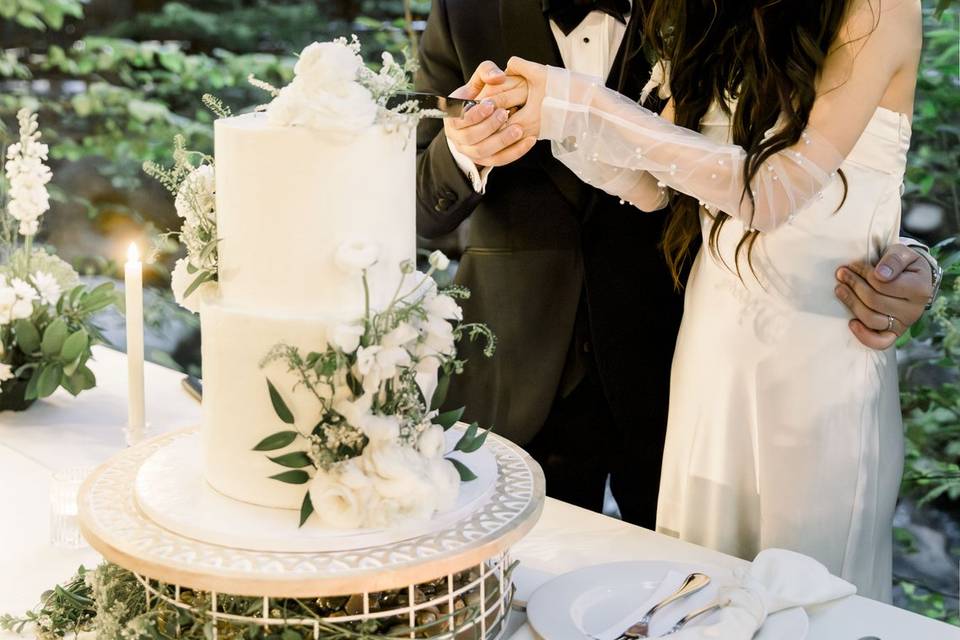 Cake cutting