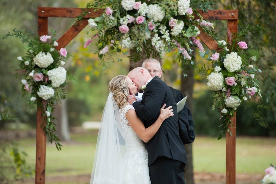 Kissing couple