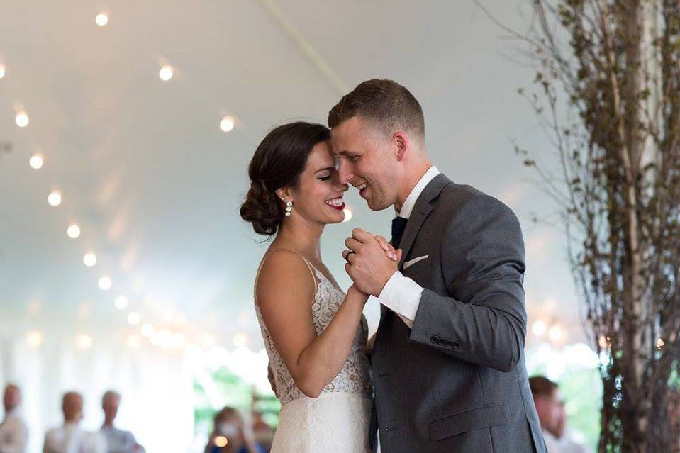 Alicia and Kyle first dance