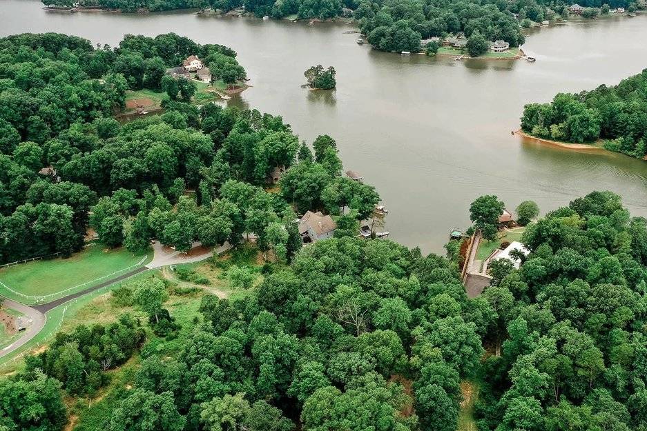 Stunning views of the lake