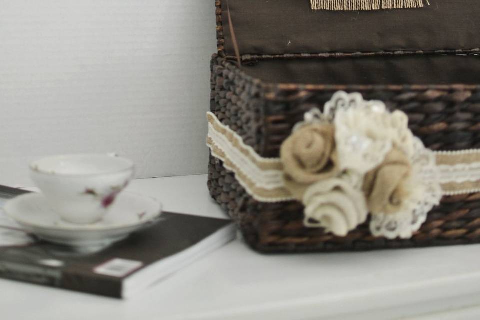 Rustic card basket