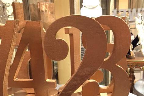 Wooden table numbers