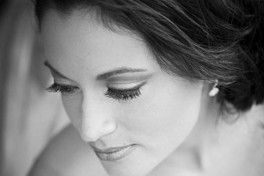 Black and white portrait of the bride