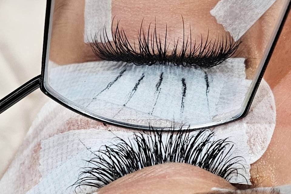Classic / Hybrid Lashes
