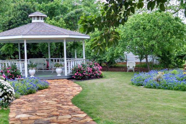 Sandstone Street Bed and Break