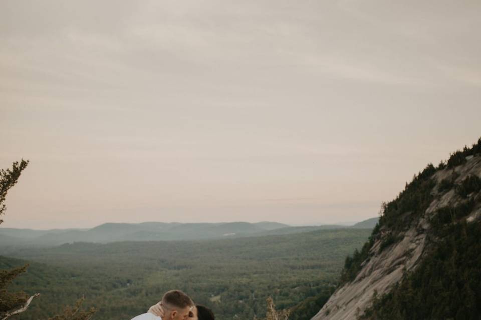 Kiss - Wedding Photography Meaghan