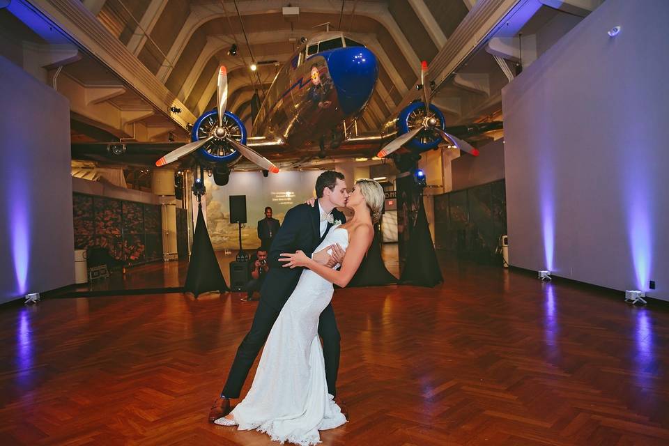 Happy couples on the dancefloor