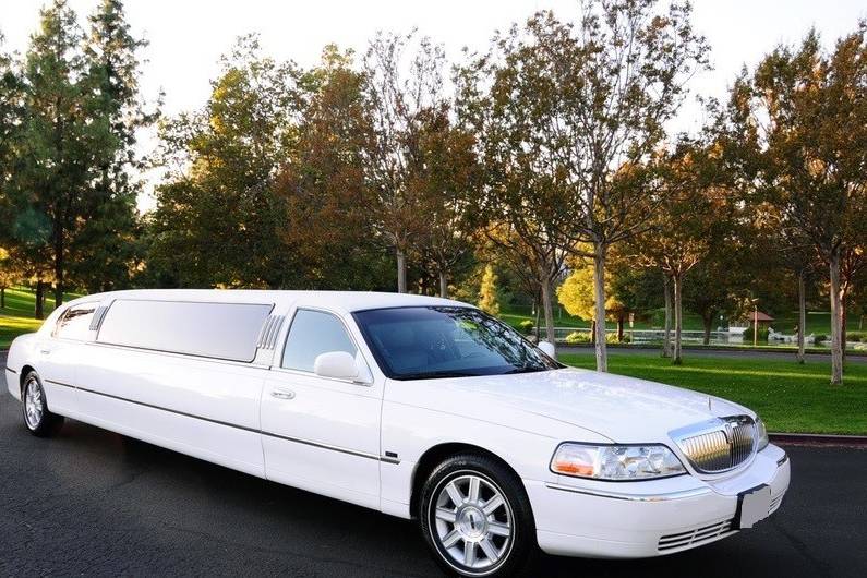 White stretch Limo