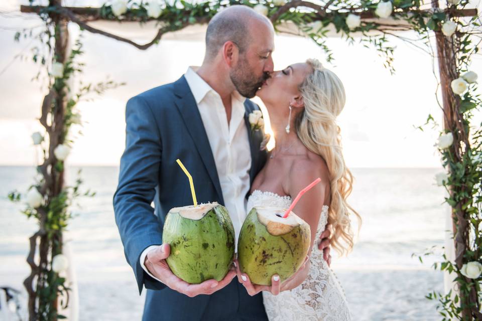 A coconut kiss = Cayman