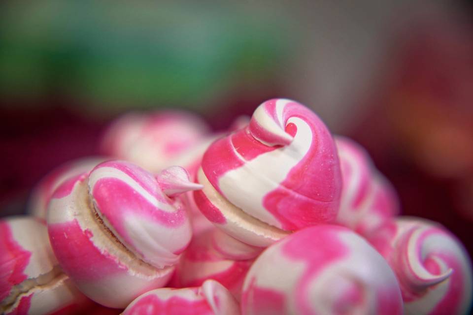 Meringue kisses