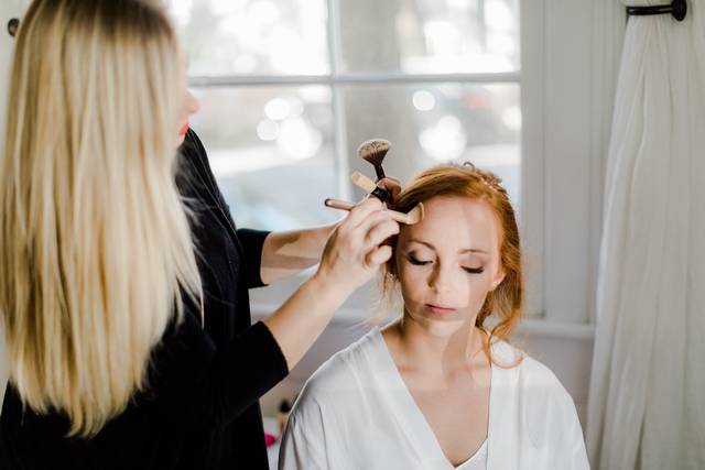 Bridal hair and makeup