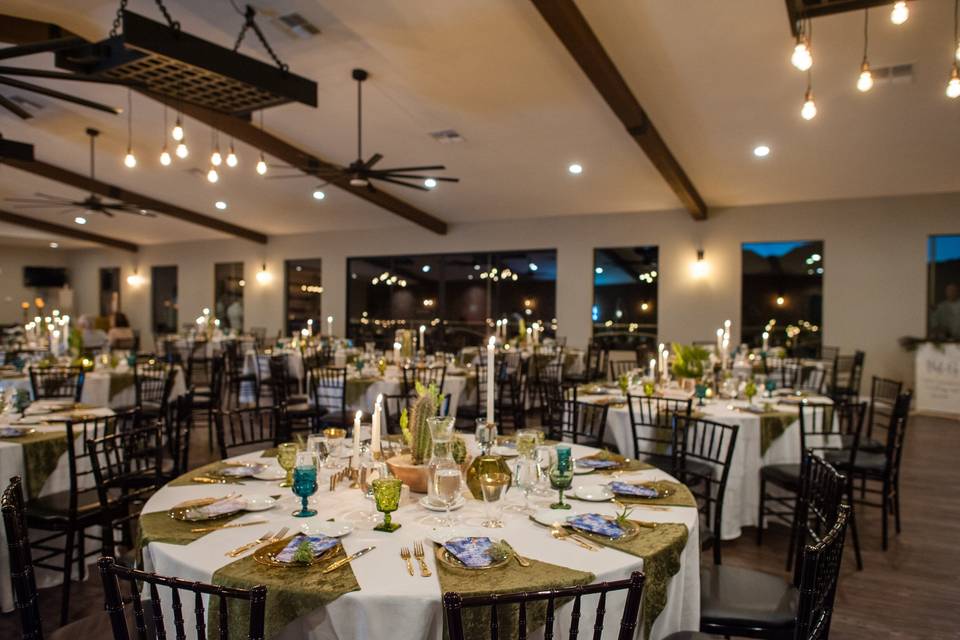 Elegant lighting in The Harbor Room  (Photo by: Clique Images)