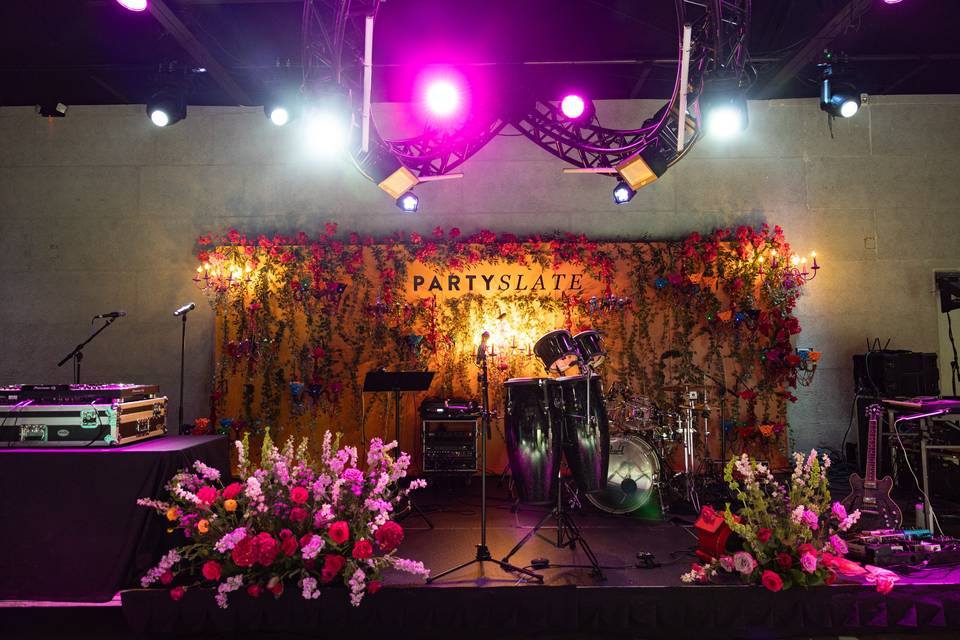 Band Set uphttps://cdn0.weddin