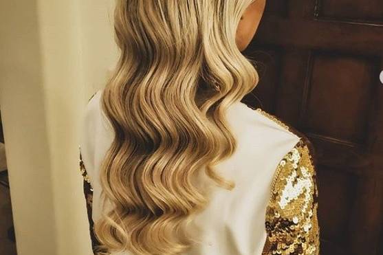 Hollywood waves