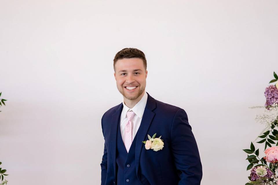 Navy Notch Lapel