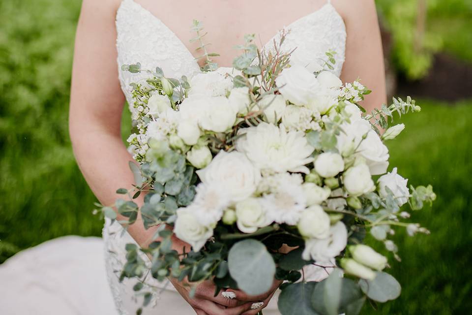 Elegant White and Green