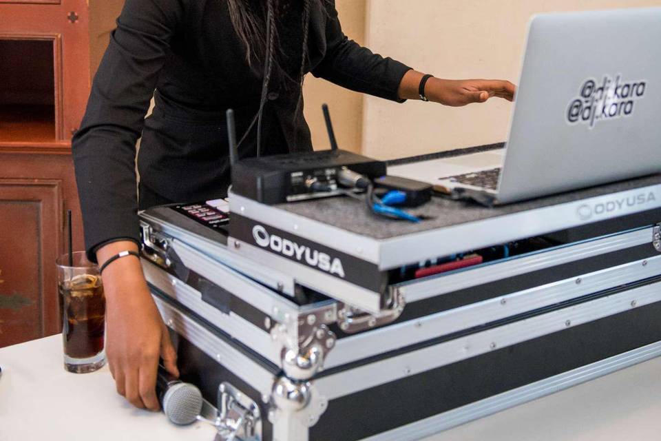The Dj
