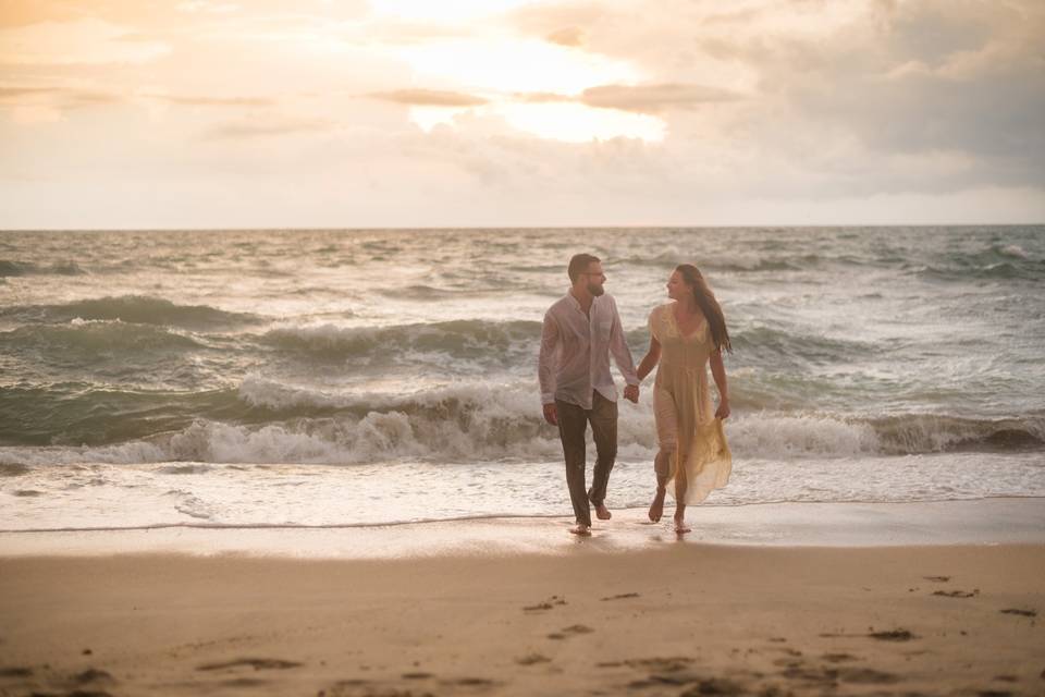 Trash the dress by the beach
