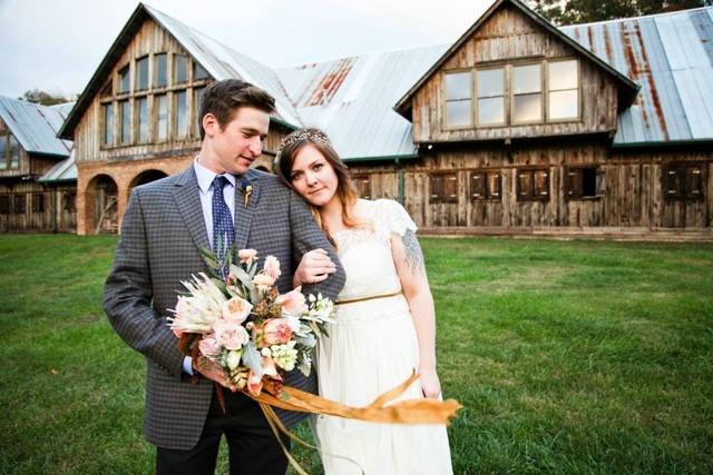 Bride leaning on her groom