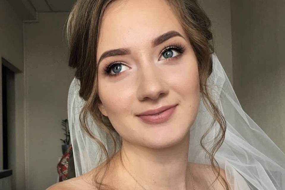 Natural makeup
