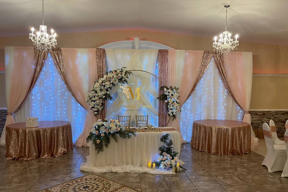 Head Table in Blush and Ivory