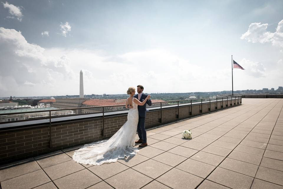 Dance on the roof