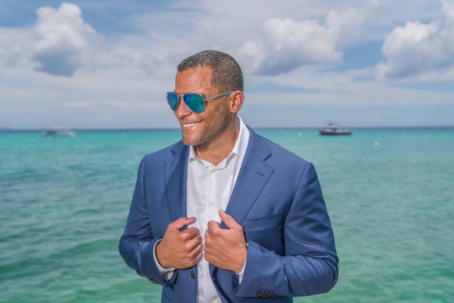 Groom / Cayman Islands