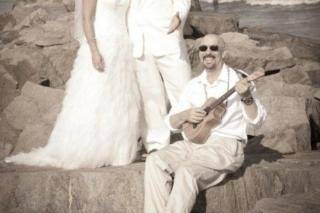 Love on the rocks isn't necessarily a bad thing, especially when accompanied by Hal Aaron on ukulele.