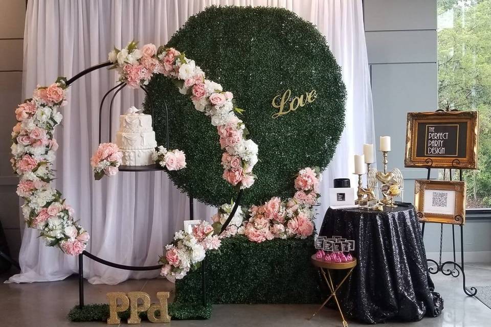 Stunning set up for The Cake