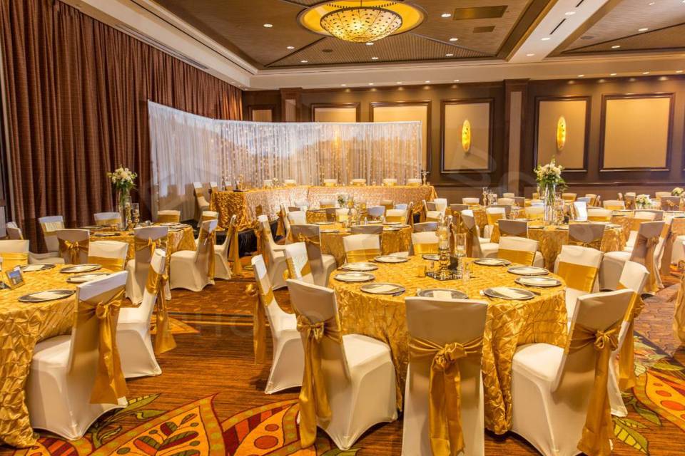 Yellow reception decor