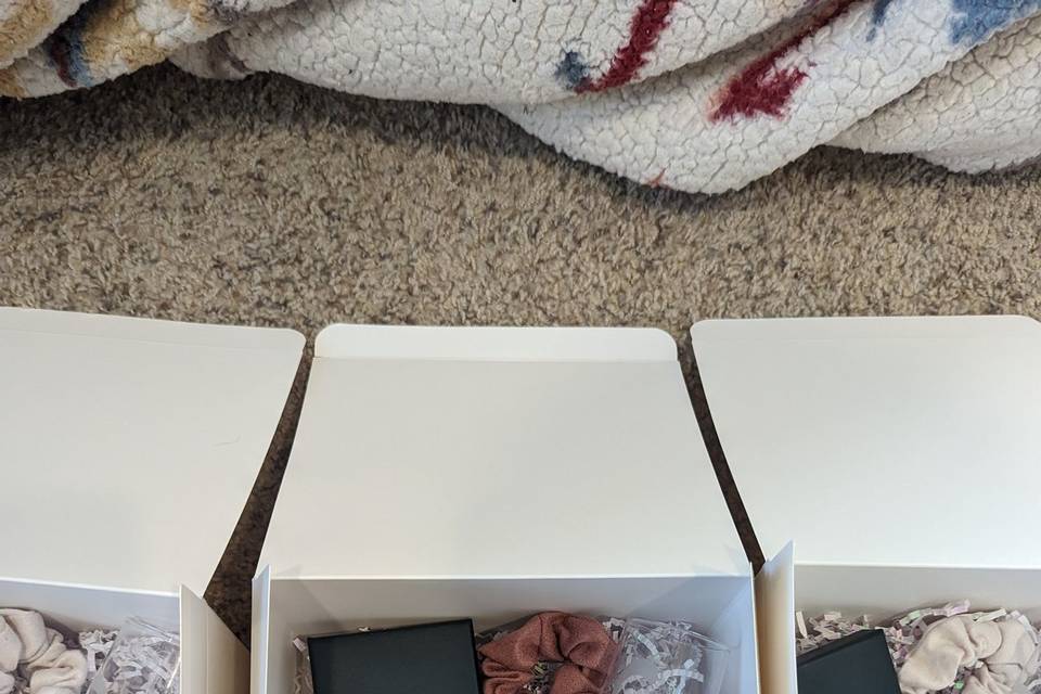 Custom wedding party box