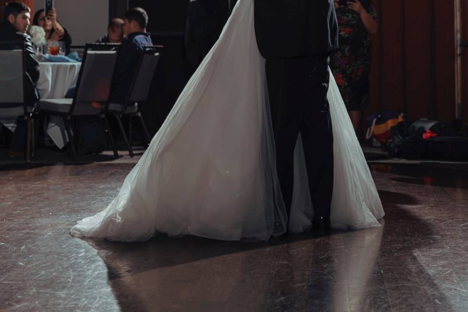 Love the first dance