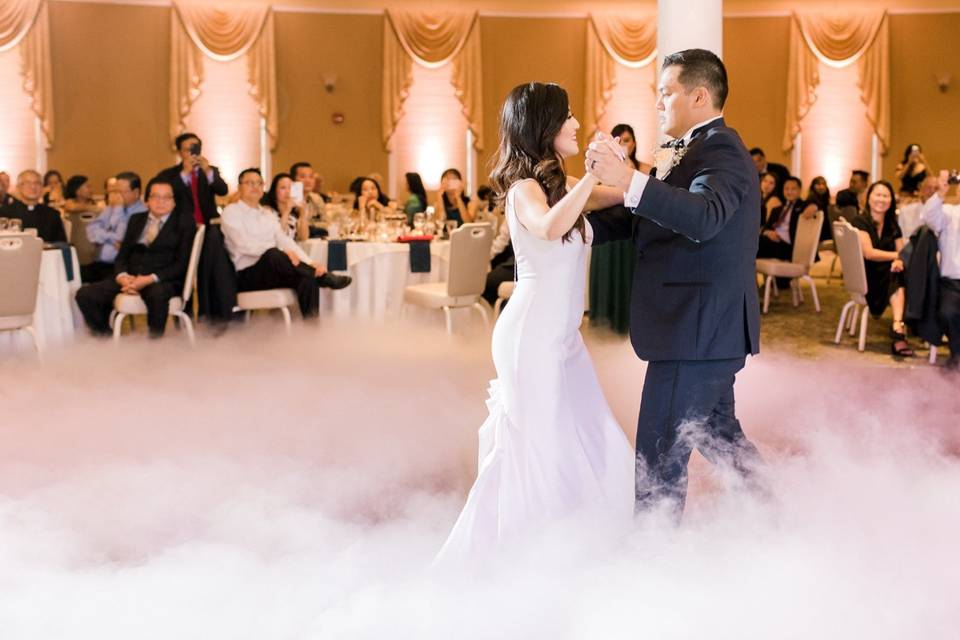 Cloud Effect For First Dance